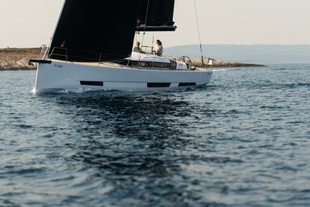 Elan GT6 - luxury performance cruiser for the modern age