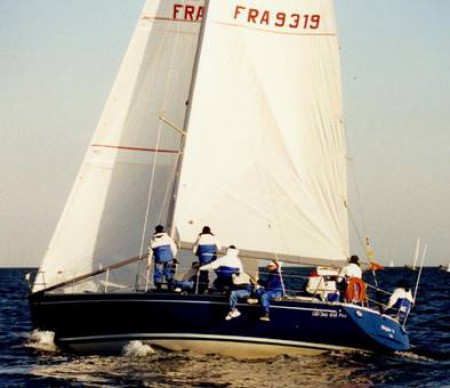 1994 GibSea 414 voted Le Bateau de Lannee 1995 at the Paris Boat Show
